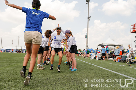 Day 2 of USA Ultimate D-III College Championships