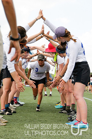Day 2 of USA Ultimate D-III College Championships
