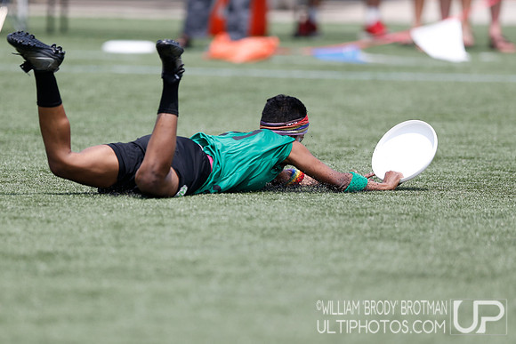 Day 2 of USA Ultimate D-III College Championships