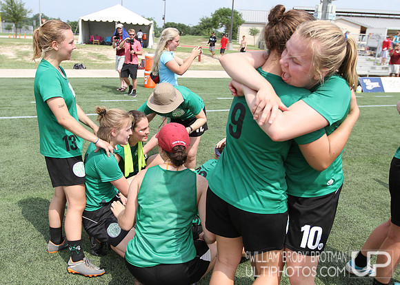 Day 2 of USA Ultimate D-III College Championships