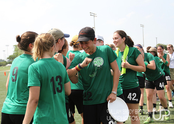 Day 2 of USA Ultimate D-III College Championships