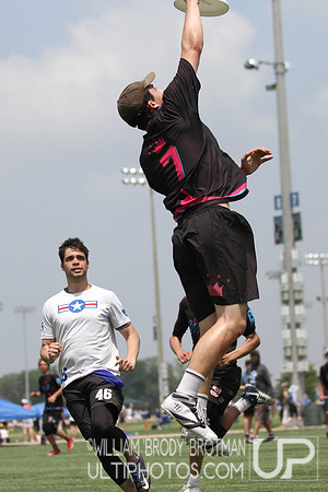 Day 2 of USA Ultimate D-III College Championships