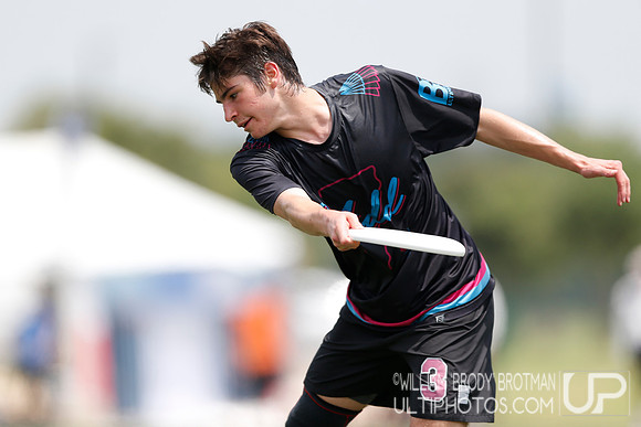 Day 2 of USA Ultimate D-III College Championships