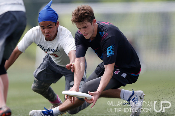 Day 2 of USA Ultimate D-III College Championships