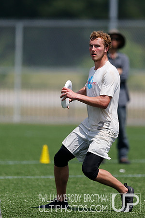 Day 2 of USA Ultimate D-III College Championships