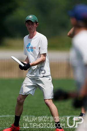 Day 2 of USA Ultimate D-III College Championships