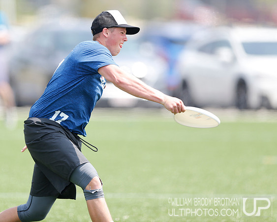 Day 2 of USA Ultimate D-III College Championships
