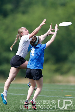 Day 2 of USA Ultimate D-III College Championships