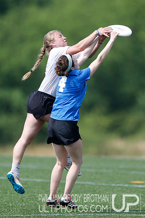 Day 2 of USA Ultimate D-III College Championships