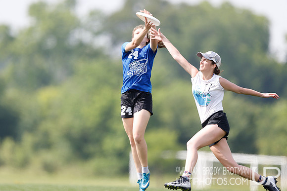 Day 2 of USA Ultimate D-III College Championships