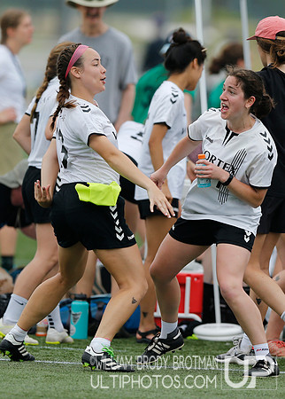 Day 2 of USA Ultimate D-III College Championships