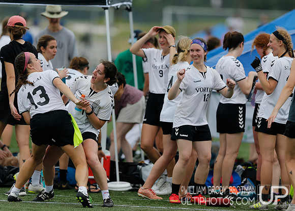 Day 2 of USA Ultimate D-III College Championships