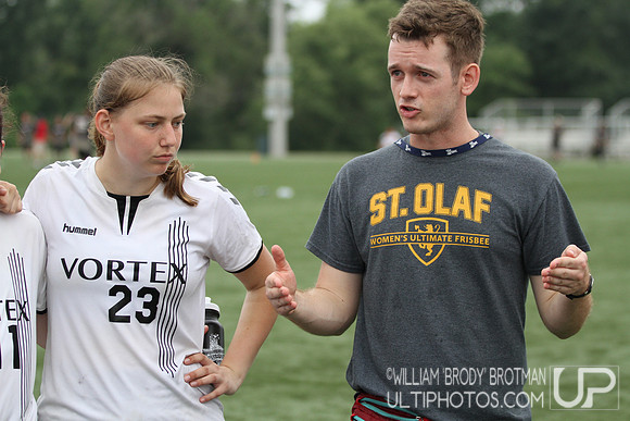 Day 2 of USA Ultimate D-III College Championships