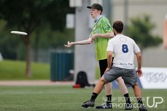 Day 2 of USA Ultimate D-III College Championships