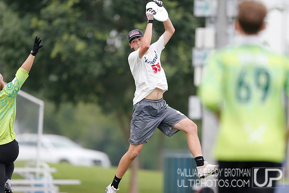 Day 2 of USA Ultimate D-III College Championships