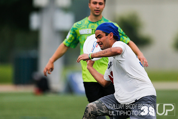 Day 2 of USA Ultimate D-III College Championships