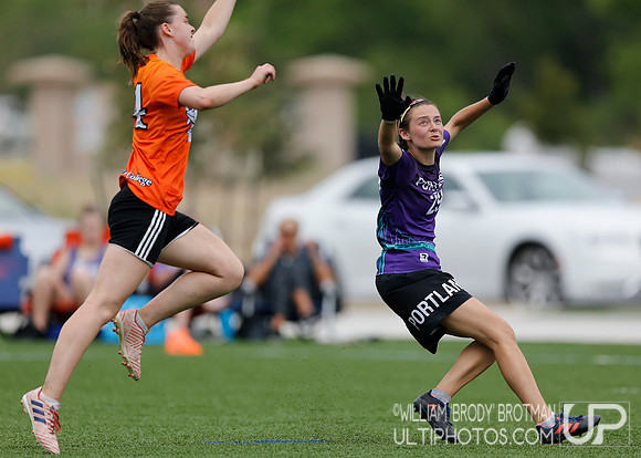 Day 1 of USA Ultimate D-III College Championships