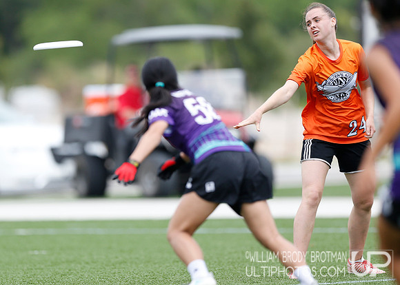 Day 1 of USA Ultimate D-III College Championships