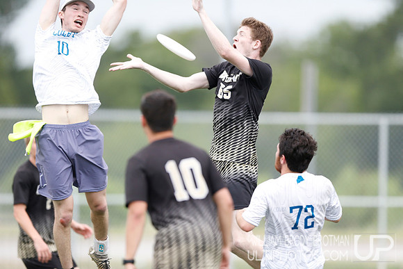 Day 1 of USA Ultimate D-III College Championships