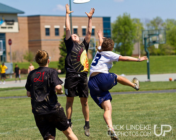 Sunday Action - D-III College Championships