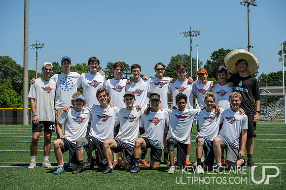 Yorktown Varsity Boys Team Photo - VA HS States 2019 Saturday