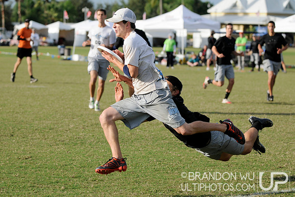 Open Finals - Revolver vs. Ironside - 2011 USAU Club Championships