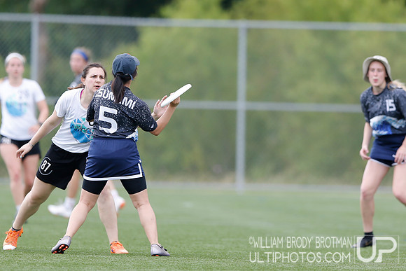 Day 1 of  USA Ultimate D-III College Championships