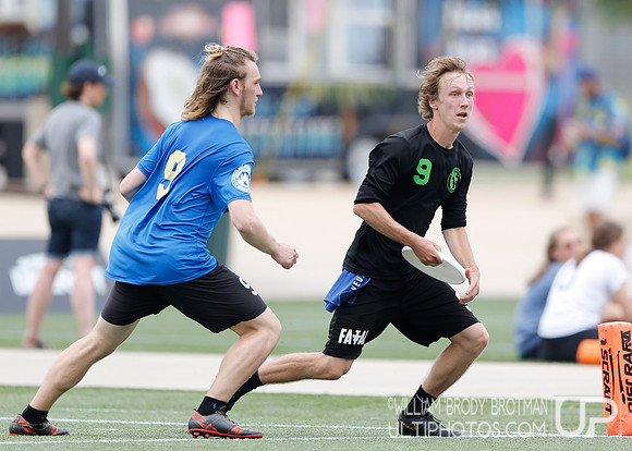 Day 1 of  USA Ultimate D-III College Championships