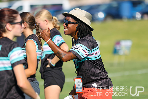 Pool play at USAU Youth Club Championships