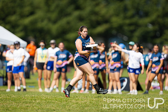 Saturday full coverage from USAU D-I College Championships, Tufts vs Santa Barbara
