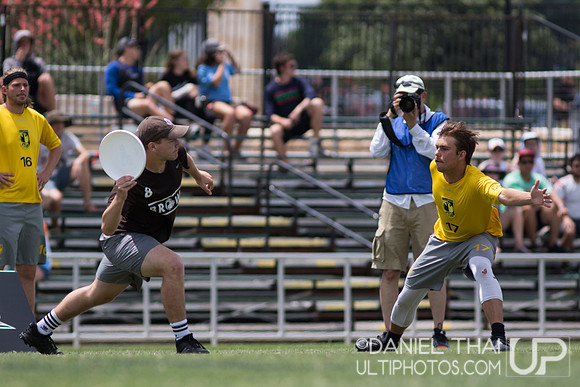 Semifinals - USA Ultimate 2019 DI College National Championships