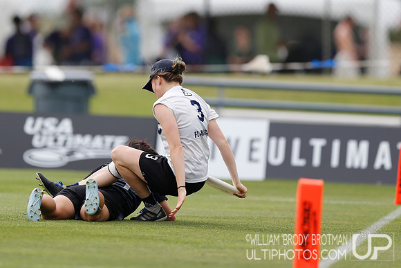 Day 2 of  USA Ultimate D-I College Championships
