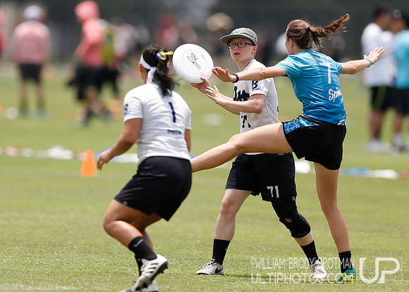 Day 2 of  USA Ultimate D-I College Championships
