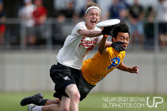Day 2 of  USA Ultimate D-I College Championships