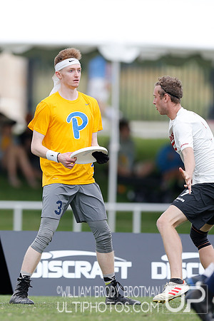 Day 2 of  USA Ultimate D-I College Championships