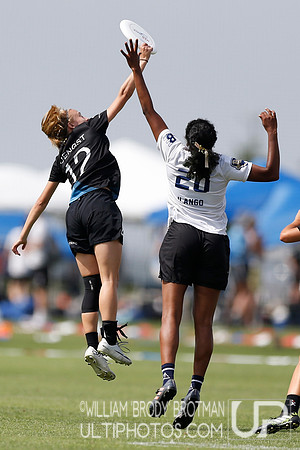 Day 1 of  USA Ultimate D-I College Championships