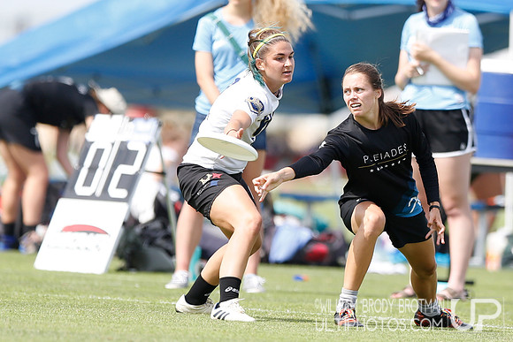 Day 1 of  USA Ultimate D-I College Championships