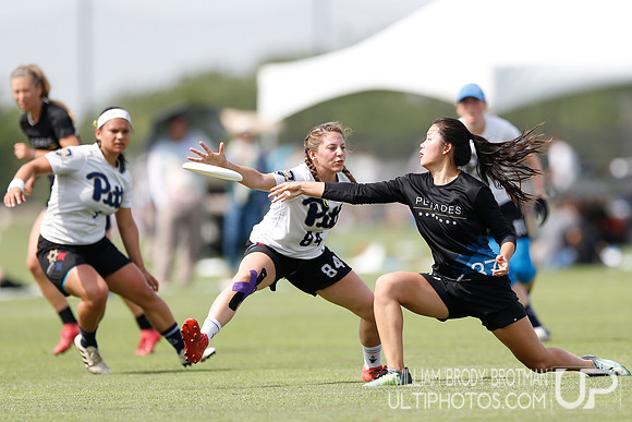 Day 1 of  USA Ultimate D-I College Championships