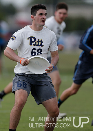 Day 1 of  USA Ultimate D-I College Championships