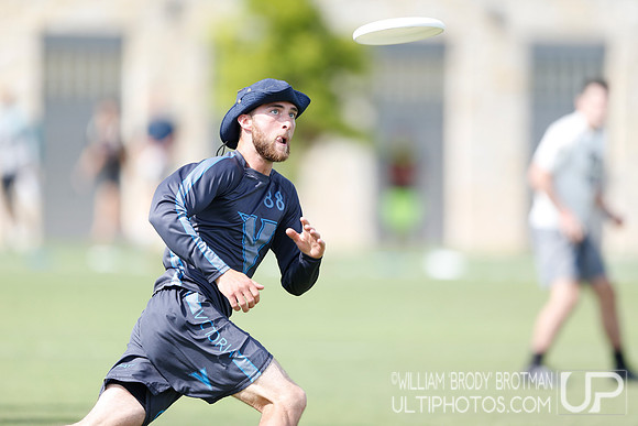 Day 1 of  USA Ultimate D-I College Championships