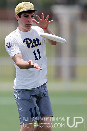 Day 1 of  USA Ultimate D-I College Championships