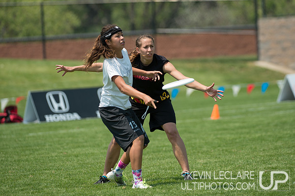 2012 USAU D-I College Championships Saturday Action