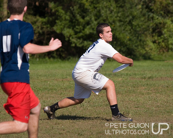 Sunday Round 1 Action -- 2011 Hucks off the Hilltop