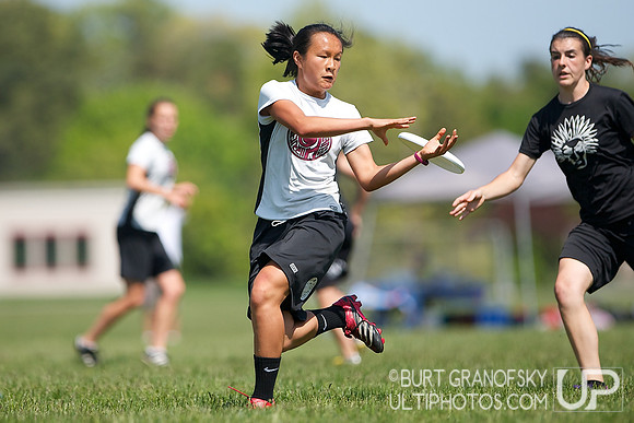 Girls Division, Championship -- 2012 USAU HS Northeasterns