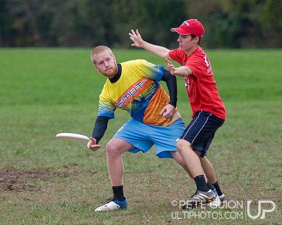 Round 4 Pool Play action from Patriot Games 2011.