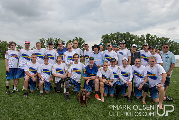 USAU - Great Lakes Masters Regionals - Team Photos