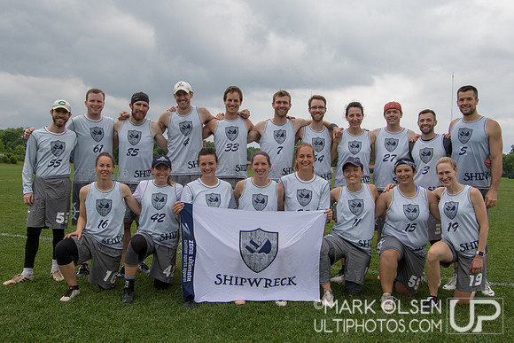 USAU - Great Lakes Masters Regionals - Team Photos