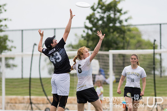 Pool Play - USA Ultimate 2019 DI College National Championships