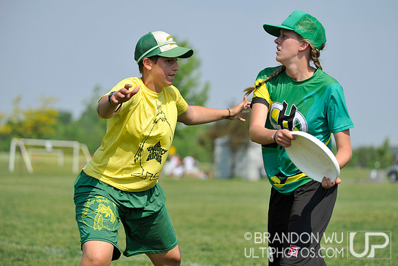 Sunday Women's Bracket Play - 2012 USAU D-III College Championships