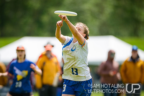 Lewis & Clark Artemis vs Whitman Sweets in quarterfinals at USAU D-III College Championships